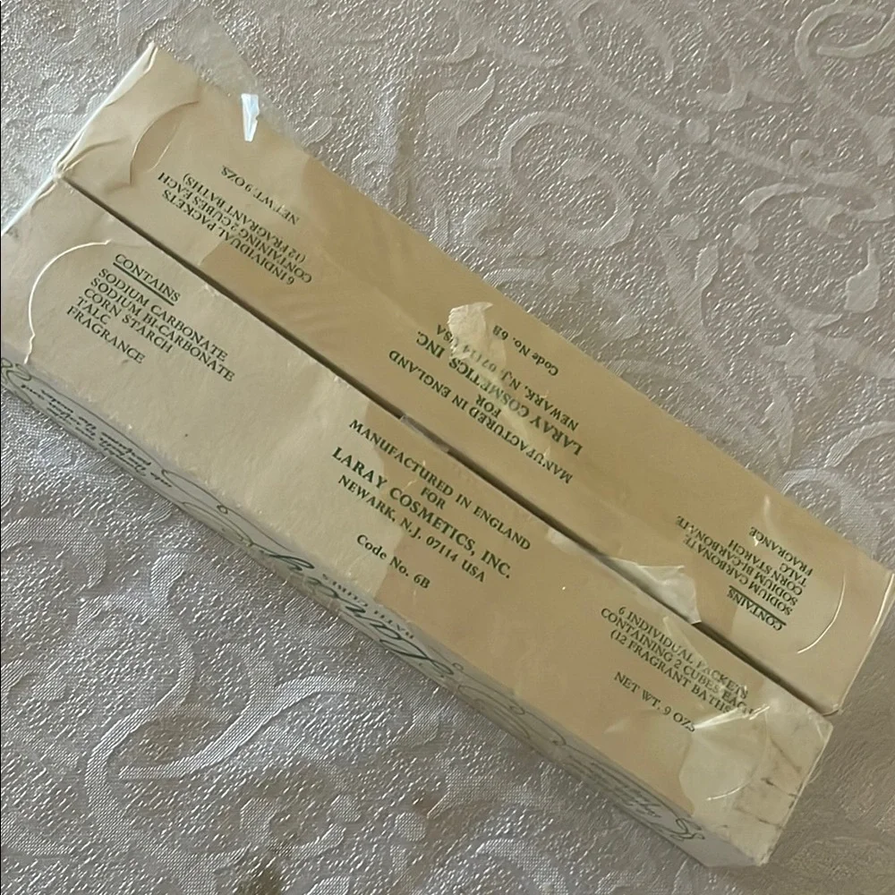 Vintage Laray English Floral Scented Soap Set 2x6